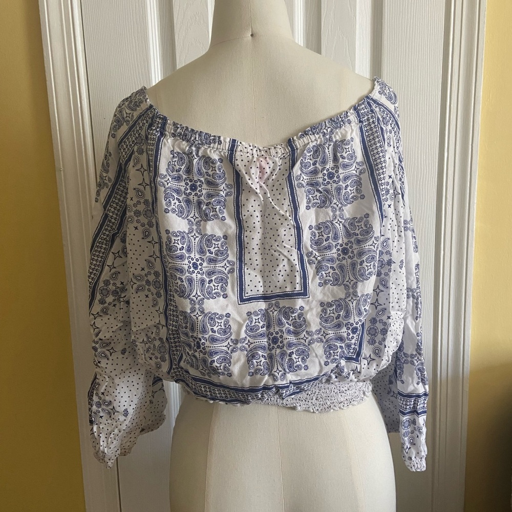 H&M Blue and White Paisley Patterned Blouse - Picture 2 of 6